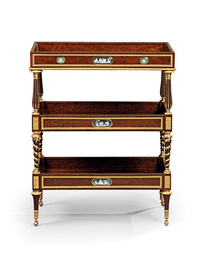 Late Louis XVI ormolu en camee-gemonteerde burr yew wood en mahonie tafel travailleuse door Adam Weisweiler