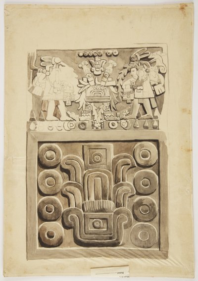 Een stenen reliëf uit Mexico-Stad met bovenaan twee krijgersfiguren die naar een centraal versierde 