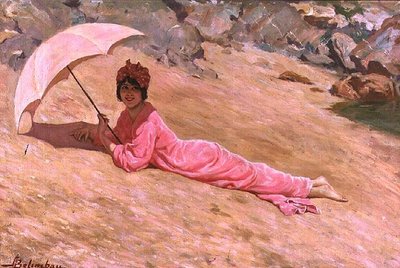 Meisje liggend op het strand met een roze parasol door Adolfo Belimbau