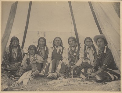 Jicarilla, Apachen door Adolph F. Muhr