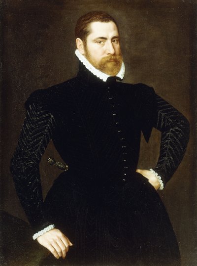 Portret van een heer, driekwart lengte, gekleed in een zwart kostuum met witte kraag door Adriaen Thomasz Key
