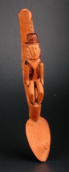 Figuur van een Europese man zittend op de steel van een lepel, Zuidoost-Afrika, eind 19e eeuw door African
