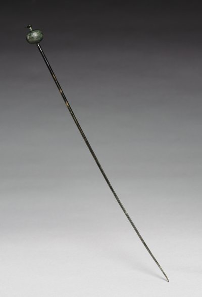 Kledingpin, c.1400 v.Chr. (gegoten en gesmeed brons) door Age Bronze