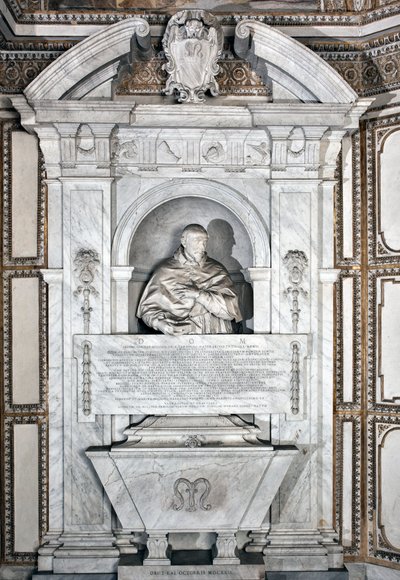 Grafmonument ter ere van kardinaal Giovanni Garcia Mellini met portret in buste Marmeren beeldhouwwerk door Alessandro Algardi (1598-1654) rond 1630 Rome Basiliek van Santa Maria del Popolo, Cappella Mellini door Alessandro Algardi