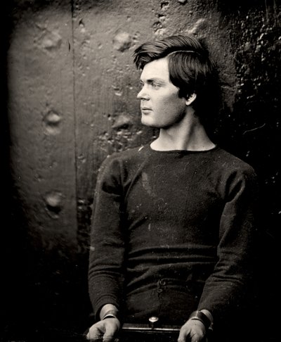 Lewis Powell in polsboeien aan boord van de USS Saugus, 1865 door Alexander Gardner