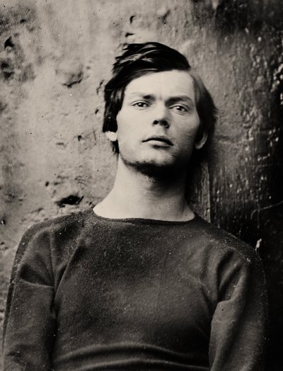 Lewis Powell in polsboeien aan boord van de USS Saugus, 1865 door Alexander Gardner