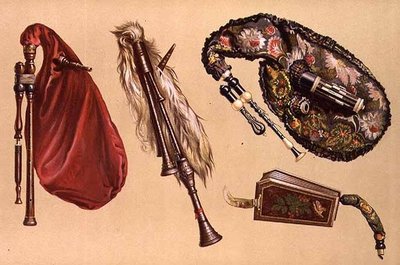 Doedelzakken: vier waaronder een Cornemuse, een Calabrese en een Musette, uit 