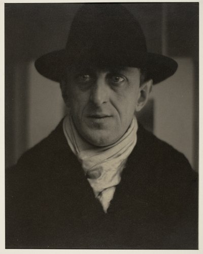 Marsden Hartley door Alfred Stieglitz