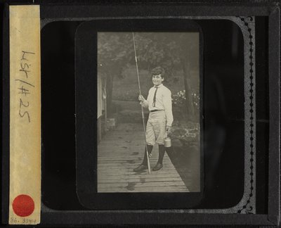 Zonder titel (Howard met vishengel) door Alfred Stieglitz