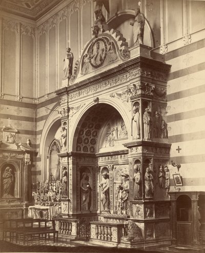 Napels, Miroballo Monument, San Giovanni a Carbonara door Alfredo Noack