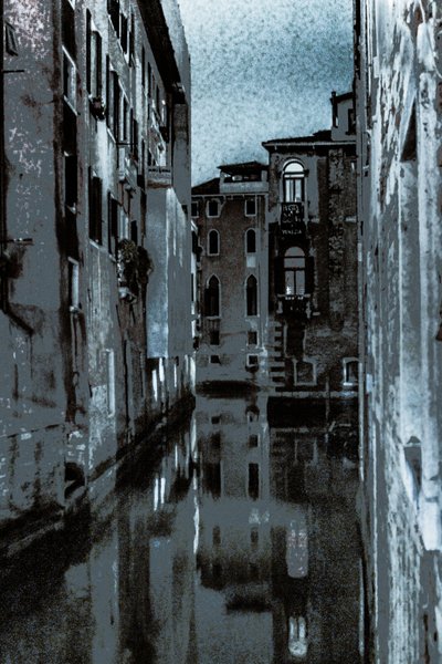 Rustige ochtend, Venetië, 2019 (handgeschilderde foto) door Alice Gur-Arie