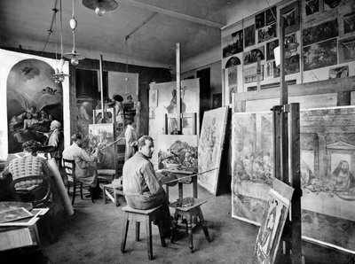 Hal van schilders van de Stabilimento Fotografico Fratelli Alinari in via Nazionale, Florence door Fratelli Alinari