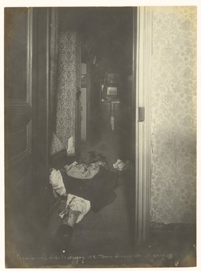 Ontdekking van het lijk door Alphonse Bertillon