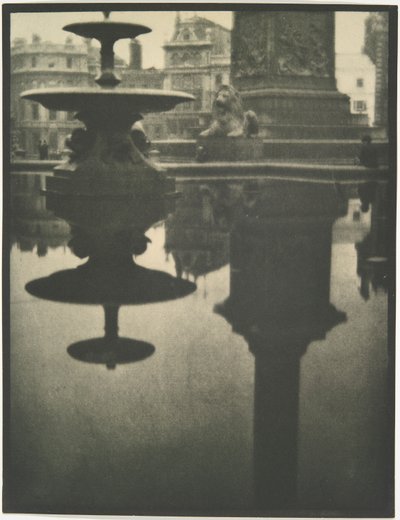 Trafalgar Square door Alvin Langdon Coburn
