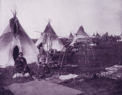 Een kampement van Sioux-indianen, Dakota door American Photographer (after)