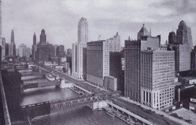 Chicago: Wacker Drive en Chicago River Bruggen door American Photographer (after)