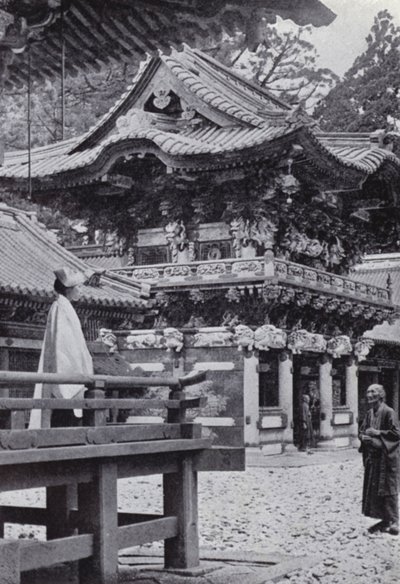 Wonderbaarlijke sculpturen van de Boeddhistische Tempel van Yakushi door American Photographer (after)