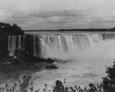 Niagara Falls, New York, VS door American Photographer (after)