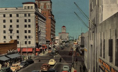Phoenix, Arizona: Central Avenue, kijkend naar het noorden vanaf het Adams Hotel (foto) door American Photographer (after)