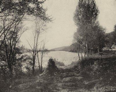 De Delaware-rivier bij Milford, New Jersey door American Photographer (after)