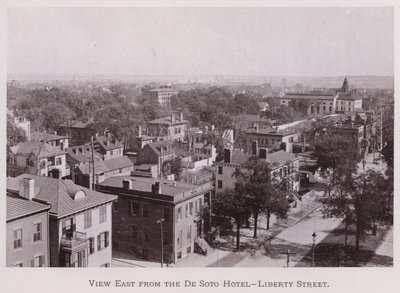 Uitzicht oost vanaf het De Soto Hotel, Liberty Street door American Photographer (after)