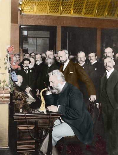 Alexander Graham Bell (1847-1922) opende de langeafstandsverbinding New York-Chicago, 18 oktober door American Photographer