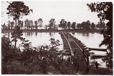 Bouwkwartieren bij Fort Brady, ca. 1865 (albumine zilverdruk van glasnegatief) door American Photographer