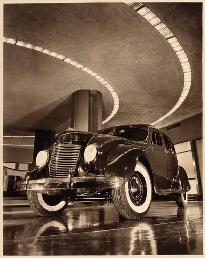 Chrysler Airflow Vier Deurs Sedan, 1937 door American Photographer