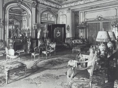 Salon in het huis van de familie Astor, Fifth Avenue, New York door American Photographer