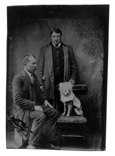 Honus Wagner en vriend, ca. 1898 door American Photographer