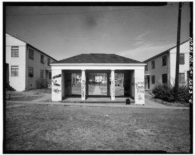 John Hope Homes (Openbare Huisvesting), Begrensd door Larkin, Dora, Spelman Streets & Lane, Atlanta, Fulton County, GA (zwart-wit foto) door American Photographer
