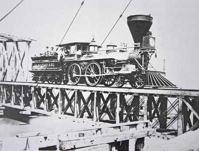 Locomotief van de Amerikaanse militaire spoorwegen (Union Army) die een brug over de Potomac-rivier oversteekt door American Photographer