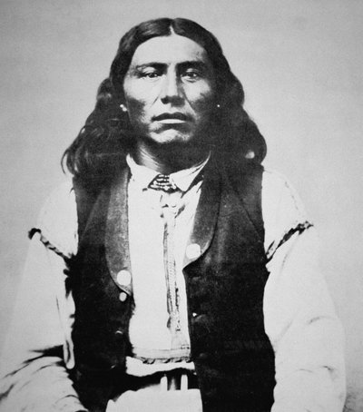 Naiche, Chief van de Chiricahua Apaches van Arizona door American Photographer