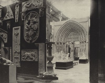 Poort van het noordtransept van de kathedraal van Bordeaux door American Photographer