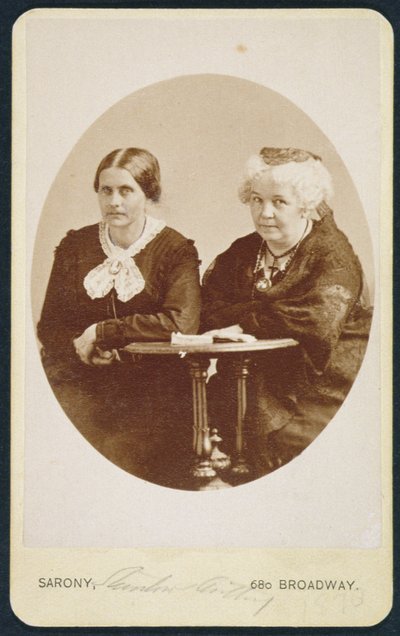 Portret van Elizabeth Cady Stanton en Susan B. Anthony door American Photographer