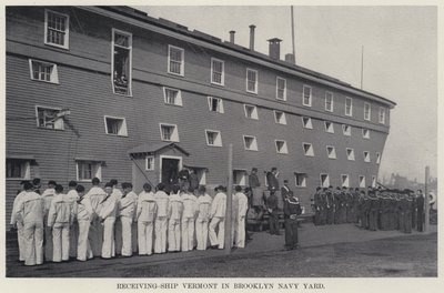 Ontvangstschip Vermont in Brooklyn Navy Yard door American Photographer