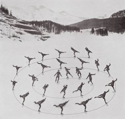Schaatsen met Bror Meyer: Buitenwaartse spiraal (z/w foto) door American Photographer