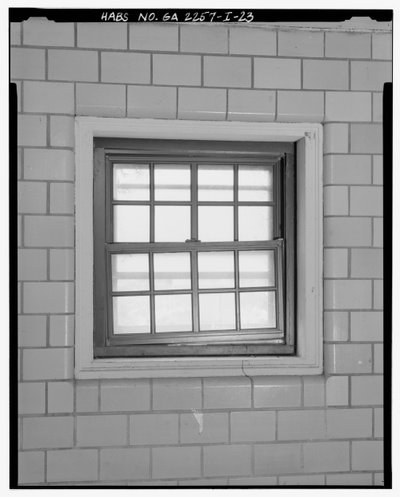 Typisch trappenhuisraamdetail - Techwood Homes, Gebouw nr. 6, 465 Techwood Drive & 119-125 Hunnicutt Street, Atlanta, Fulton County, GA door American Photographer