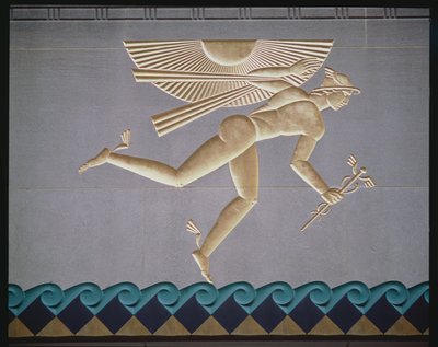 Bas-reliëf dat Mercurius toont van de buitenkant van een van de 14 gebouwen, gebouwd 1931-40 door American School