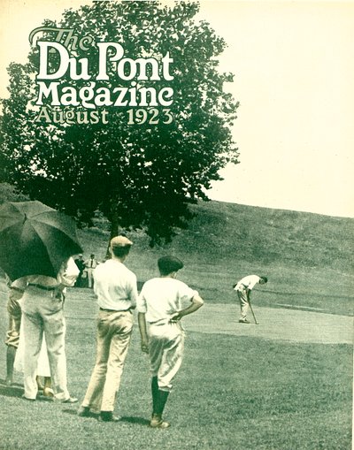 Golfen, voorpagina van het DuPont Magazine, augustus 1923 door American School