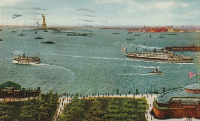 Haven van New York vanaf de Battery, met Vrijheidsbeeld en Ellis Island, ca. 1910 door American School