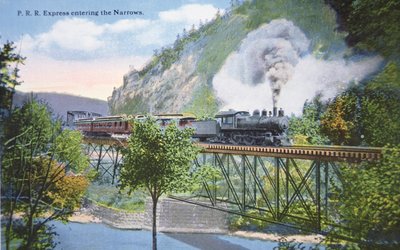 Ansichtkaart van een Pennsylvania Railroad Express die de Narrows binnenkomt bij Cumberland, Maryland, ca. 1910 (kleur litho) door American School