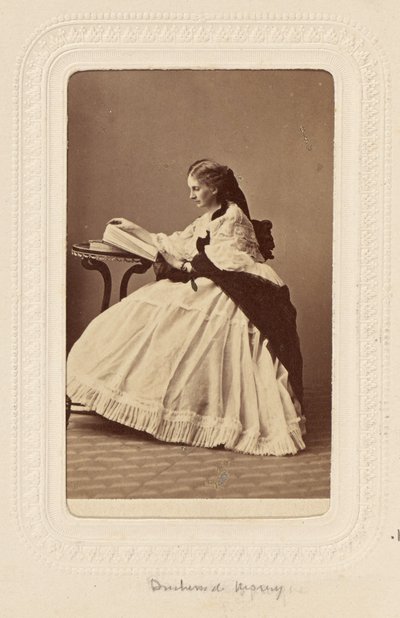 Hertogin van Morny [geboren Troubetskoi, buitenechtelijke dochter van Nicolaas I]. door Andre Adolphe Eugene Disderi