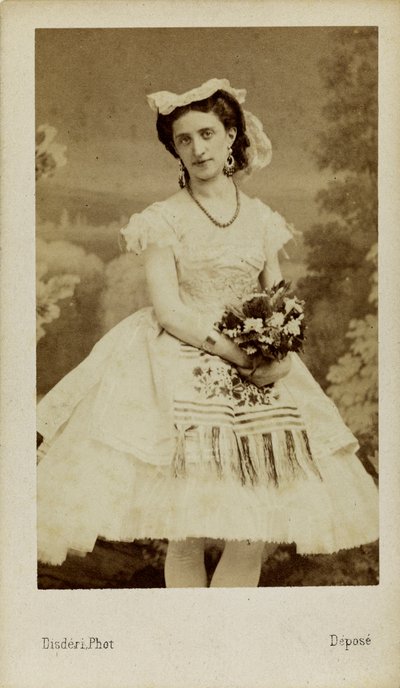 Portret van de balletdanseres Marfa Muravyeva 1838-1879, 1863 door Andre Adolphe Eugene Disderi