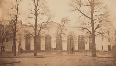 De Exposition Universelle van 1855. Hoofdingang van het Palais des Beaux-Arts door Andre Adolphe Eugene Disderi