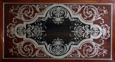 Decoratie aan binnenkant van ebbenhouten kastdeur door Andre Charles Boulle