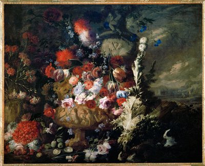 Vaas met bloemen en vruchten in een landschap - Vase de fleurs et fruits dans un paysage ... door Andrea Belvedere