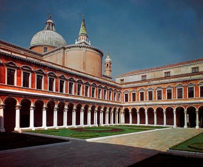 Renaissance architectuur: uitzicht op de kloostergang van de kerk van San Giorgio Maggiore ontworpen door de architect Andrea Palladio door Andrea Palladio