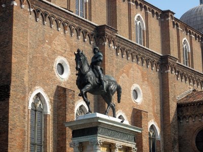 Ruiterstandbeeld van de Condottiere Colleoni door Andrea del Verrocchio door Andrea del Verrocchio