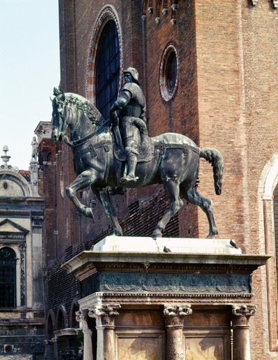 Ruiterstandbeeld van de Condottiere Colleoni door Andrea del Verrocchio door Andrea del Verrocchio